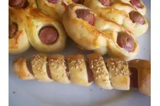 Sosisli Poğaça Tarifi ve Malzemeleri