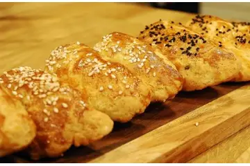 Kıymalı Poğaça Tarifi ve Malzemeleri