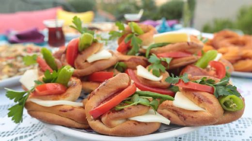 Cepli Poğaça Tarifi ve Malzemeleri