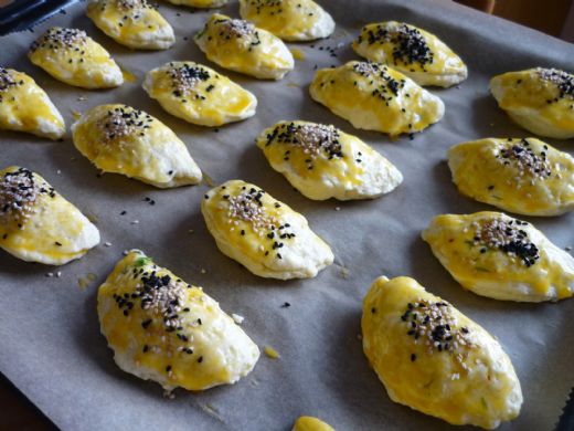 Dereotlu Kolay Poğaça Tarifi ve Malzemeleri