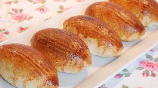 Ekmek Hamurundan Poğaça Tarifi ve Malzemeleri