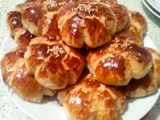 Krem Şantili Poğaça Tarifi ve Malzemeleri