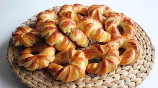 Şerit Poğaça Tarifi ve Malzemeleri